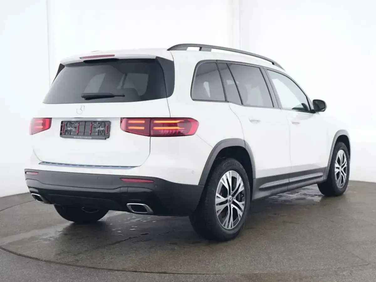 Gebraucht Mercedes GLB200 Progressive 150 PS (110 kW) 2025 Weiß SUV