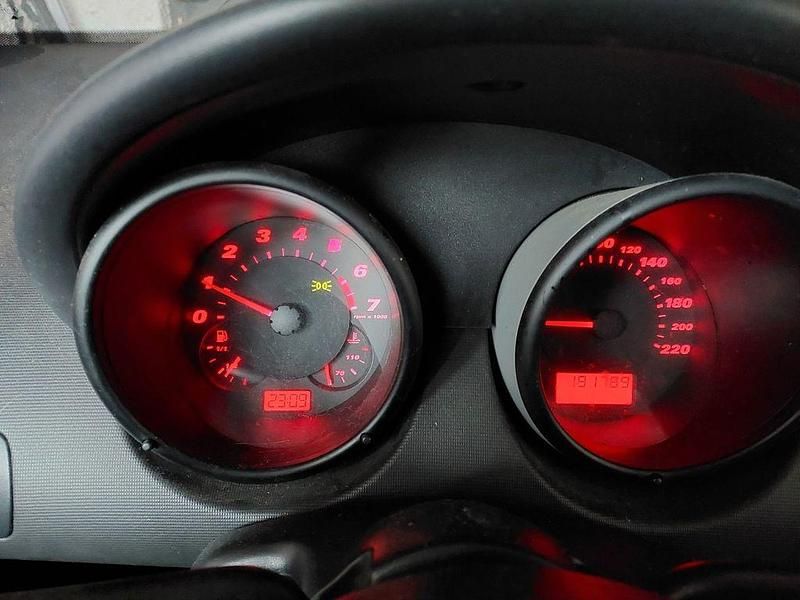 Gebraucht Seat Arosa Stella 50 PS (36 kW) 2004 Rot Kleinwagen