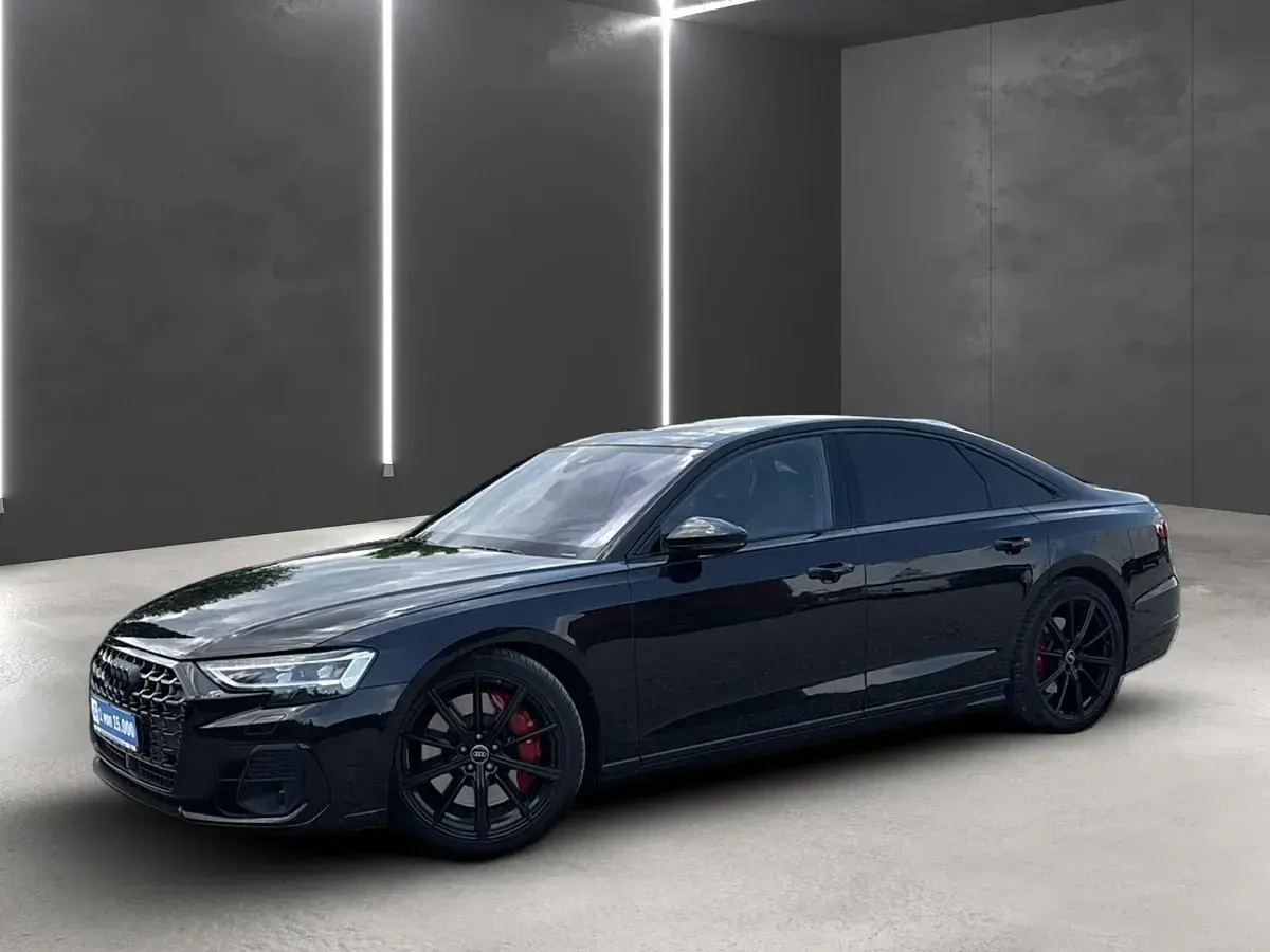 Gebraucht Audi S8 Ambiente 571 PS (419 kW) 2022 Schwarz metallic Limousine