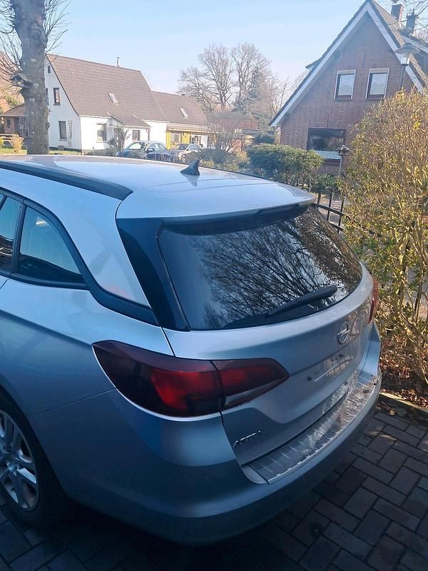 Gebraucht Opel Astra 136 PS (100 kW) 2019 Silber Kombi
