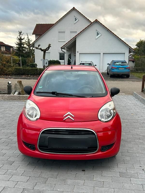 Rot Gebraucht 2010 Citroën C1 Kleinwagen | 2.500 € (Fairer Preis) - Bild 1/4