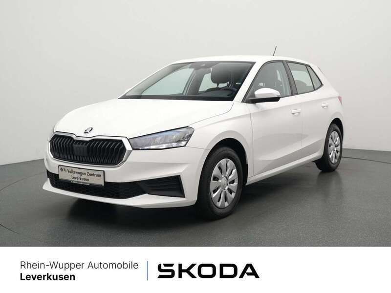 Weiß Gebraucht 2023 Skoda Fabia Active Limousine | 16.980 € (Fairer Preis) - Bild 1/4