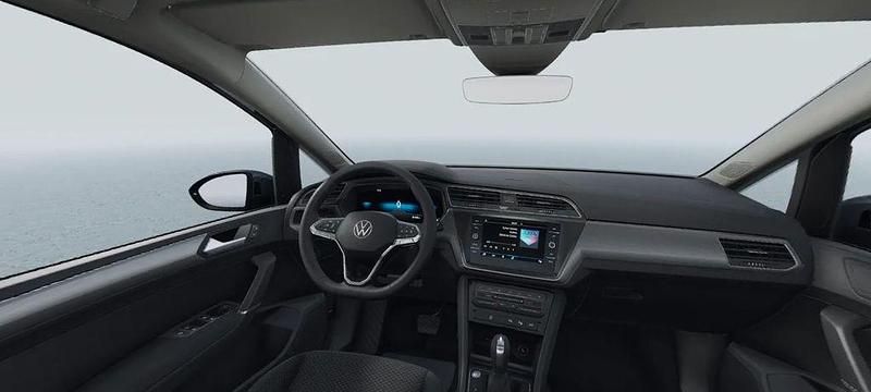 Neu VW Touran 150 PS (110 kW) 2026 Grau Van / Kleinbus