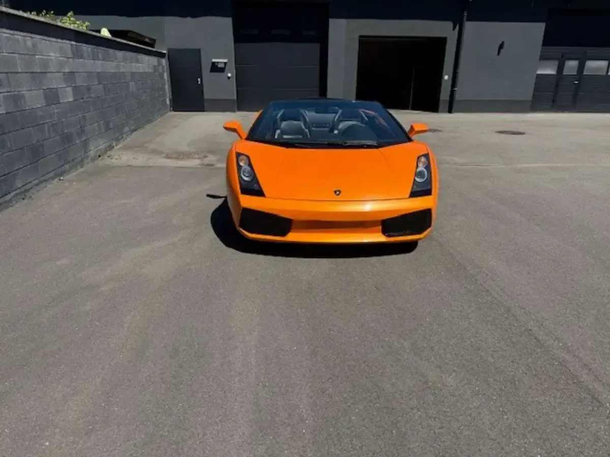Gebraucht Lamborghini Gallardo 519 PS (381 kW) 2011 Orange Cabrio