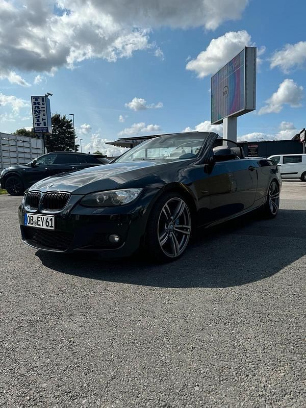 Schwarz Gebraucht 2008 BMW 330 Cabriolet M Sport Cabrio | 12.700 € (Fairer Preis) - Bild 1/4