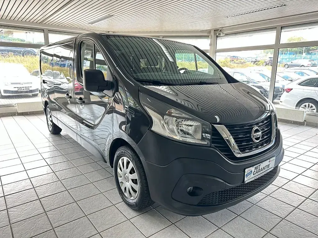 Gebraucht Nissan NV300 Premium Edition 125 PS (91 kW) 2017 Schwarz Van