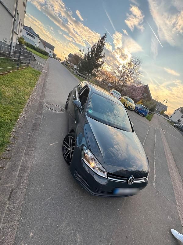 Gebraucht VW Golf VII 86 PS (63 kW) 2014 Grau Kleinwagen