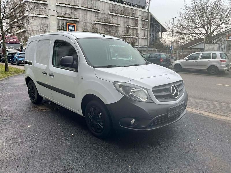 Gebraucht Mercedes Citan 108 75 PS (55 kW) 2017 Weiß Van / Kleinbus