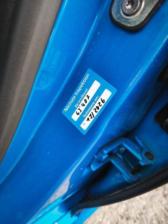 Gebraucht Peugeot e-208 Allure 100 kW (136 PS) 2021 Blau Kleinwagen