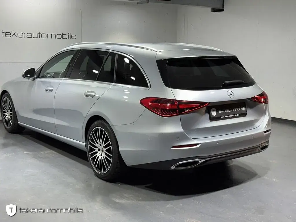 Gebraucht Mercedes C300 Avantgarde 286 PS (210 kW) 2022 Hightechsilber  lack Kombi