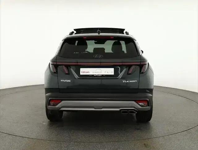 Neu Hyundai Tucson 150 PS (110 kW) 2025 Grün SUV