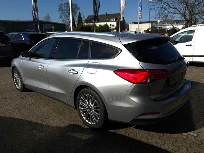 Gebraucht Ford Focus Ambiente 200 PS (147 kW) 2019 Silber Kombi