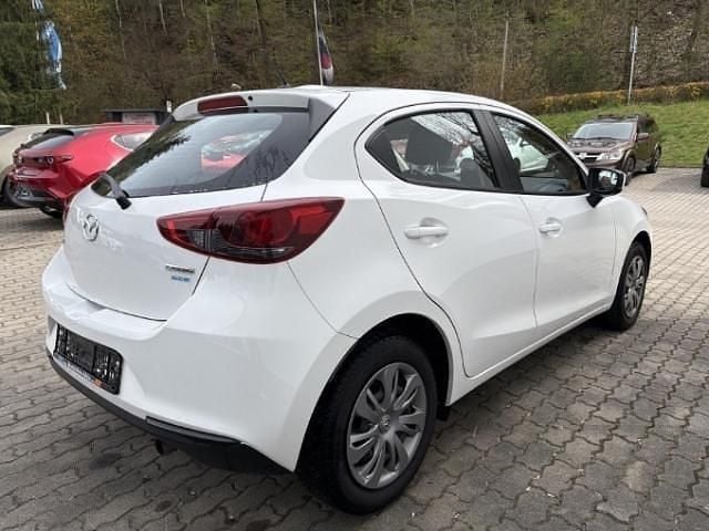 Usado Mazda 2 Center-Line 90 HP (66 kW) 2022 Branco Citadino