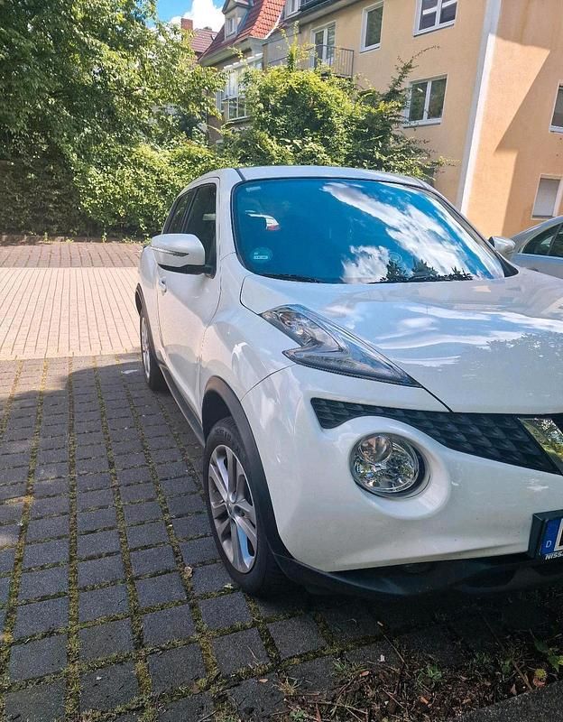 Weiß Gebraucht 2016 Nissan Juke N-Connecta SUV | 10.250 € (Fairer Preis) - Bild 1/4