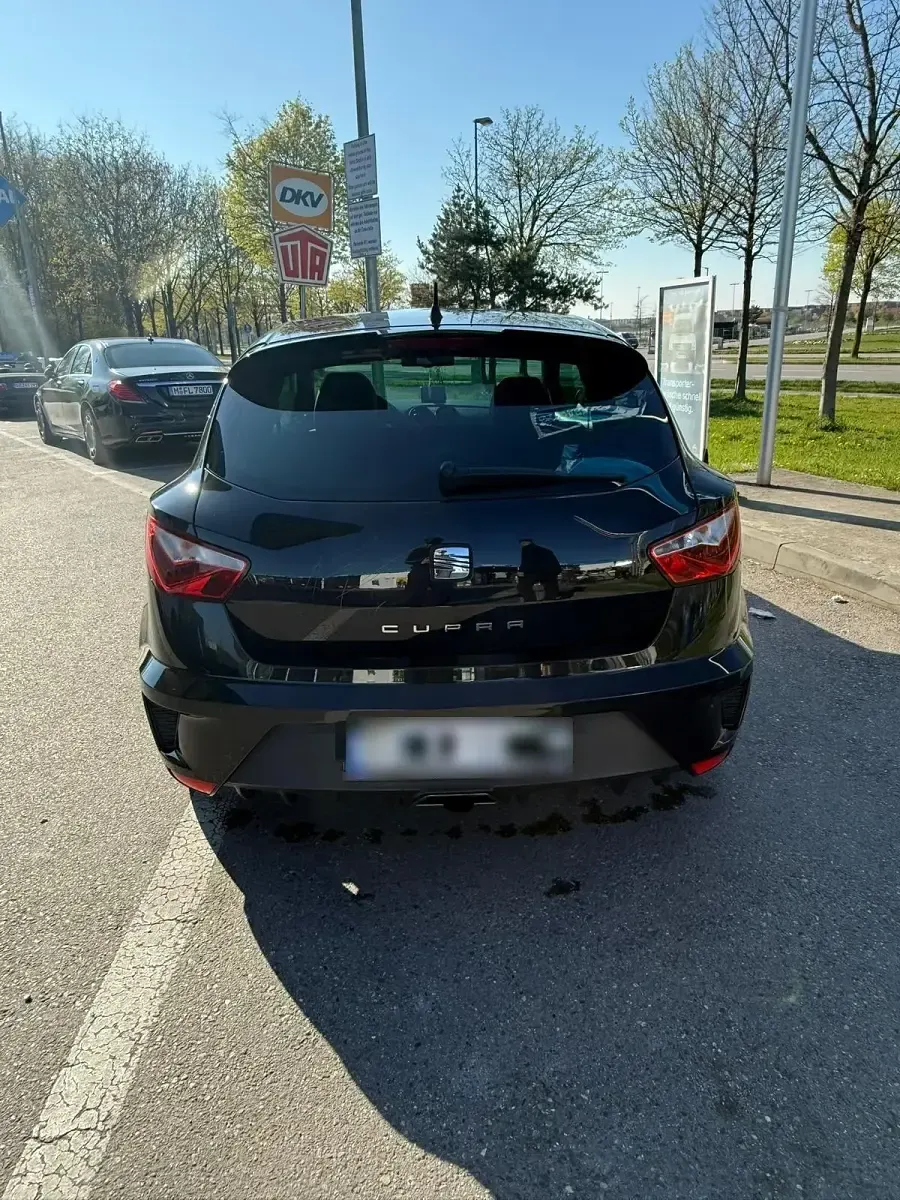 Second-hand Cupra Ibiza 180 CP (132 kW) 2014 Negru Hatchback