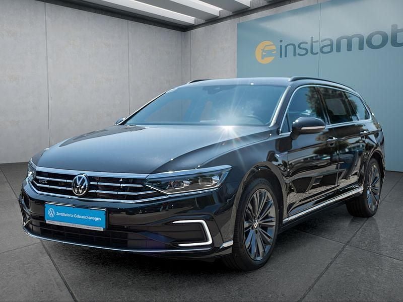 Schwarz Gebraucht 2022 VW Passat GTE Kombi | 23.899 € (Fairer Preis) - Bild 1/4