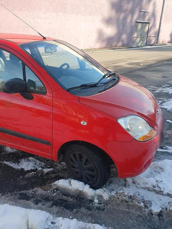 Gebraucht Chevrolet Matiz 52 PS (38 kW) 2010 Rot Kleinwagen
