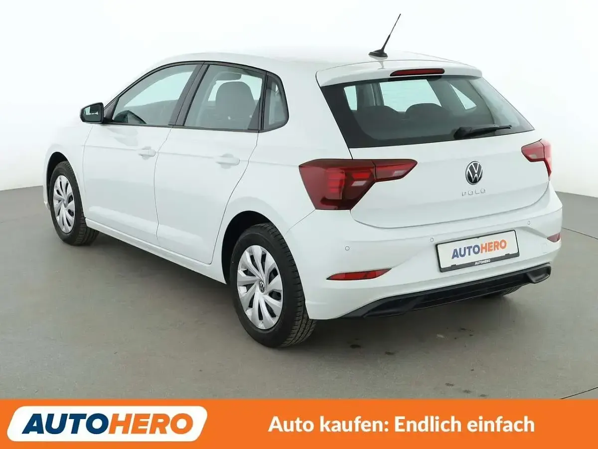 Gebraucht VW Polo Life 80 PS (58 kW) 2023 Pure white Kleinwagen