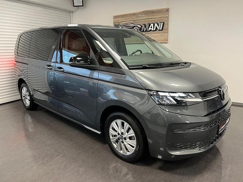 Indiumgrau metallic Gebraucht 2024 VW T7 Life Van | 52.390 € (Guter Preis) - Bild 1/4