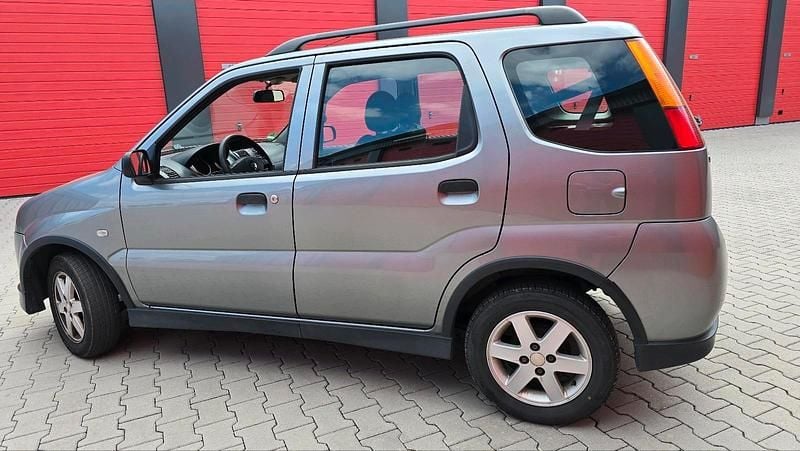 Gebraucht Suzuki Ignis 70 PS (51 kW) 2006 Grau Kleinwagen