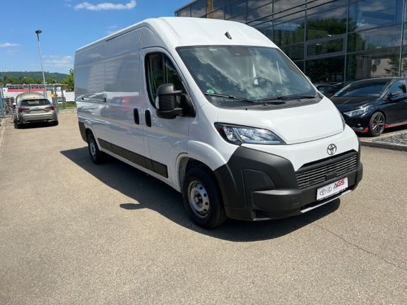 Gebraucht Toyota Proace 140 PS (102 kW) 2024 Icy white Van / Kleinbus