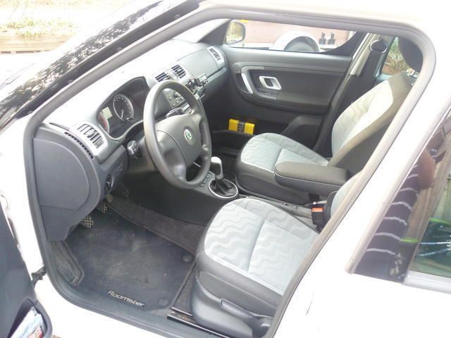 Gebraucht Skoda Roomster 86 PS (63 kW) 2008 Weiß Van / Kleinbus