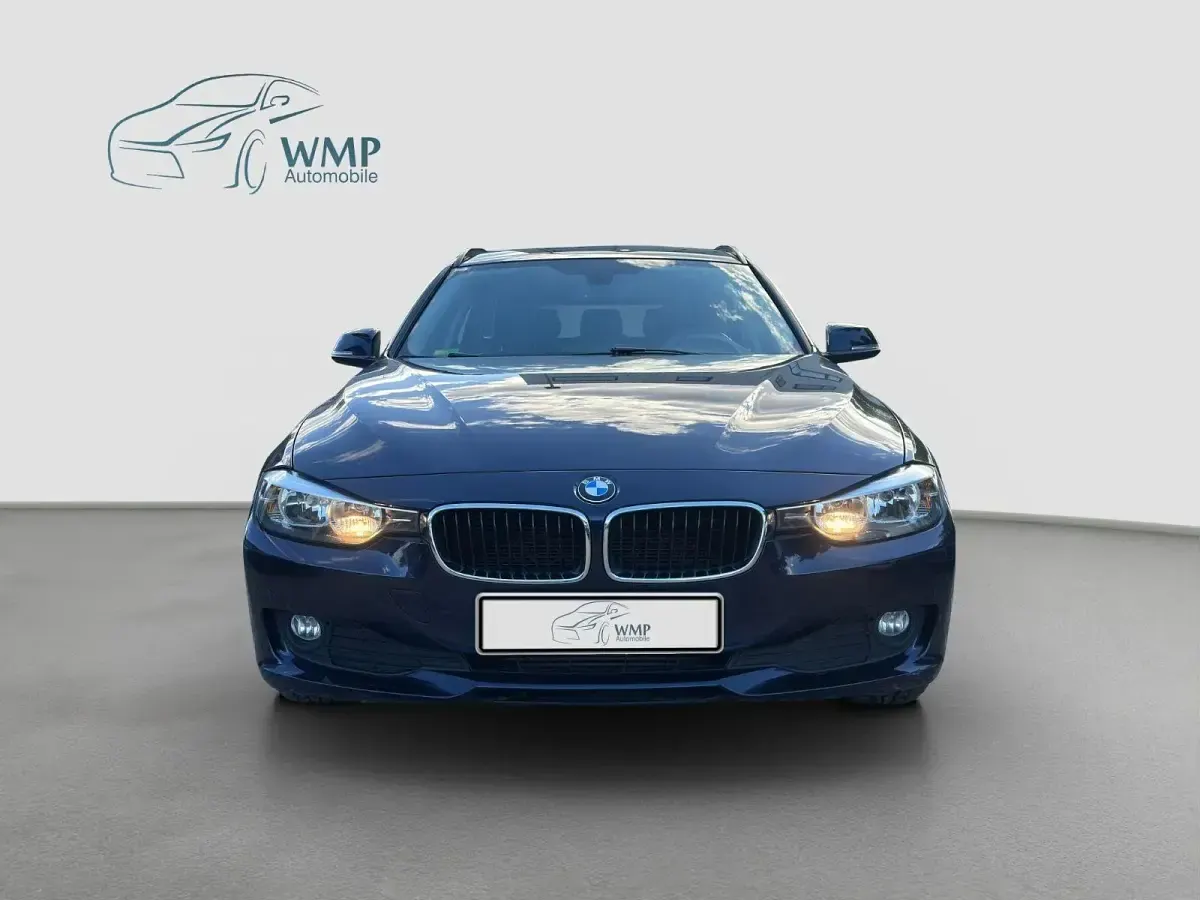 Gebraucht BMW 318 143 PS (105 kW) 2013 Blau Kombi