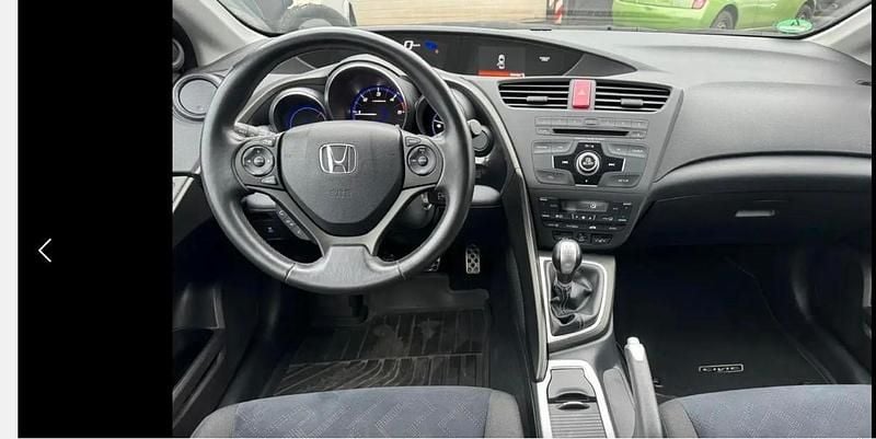 Gebraucht Honda Civic 150 PS (110 kW) 2014 Silber Limousine