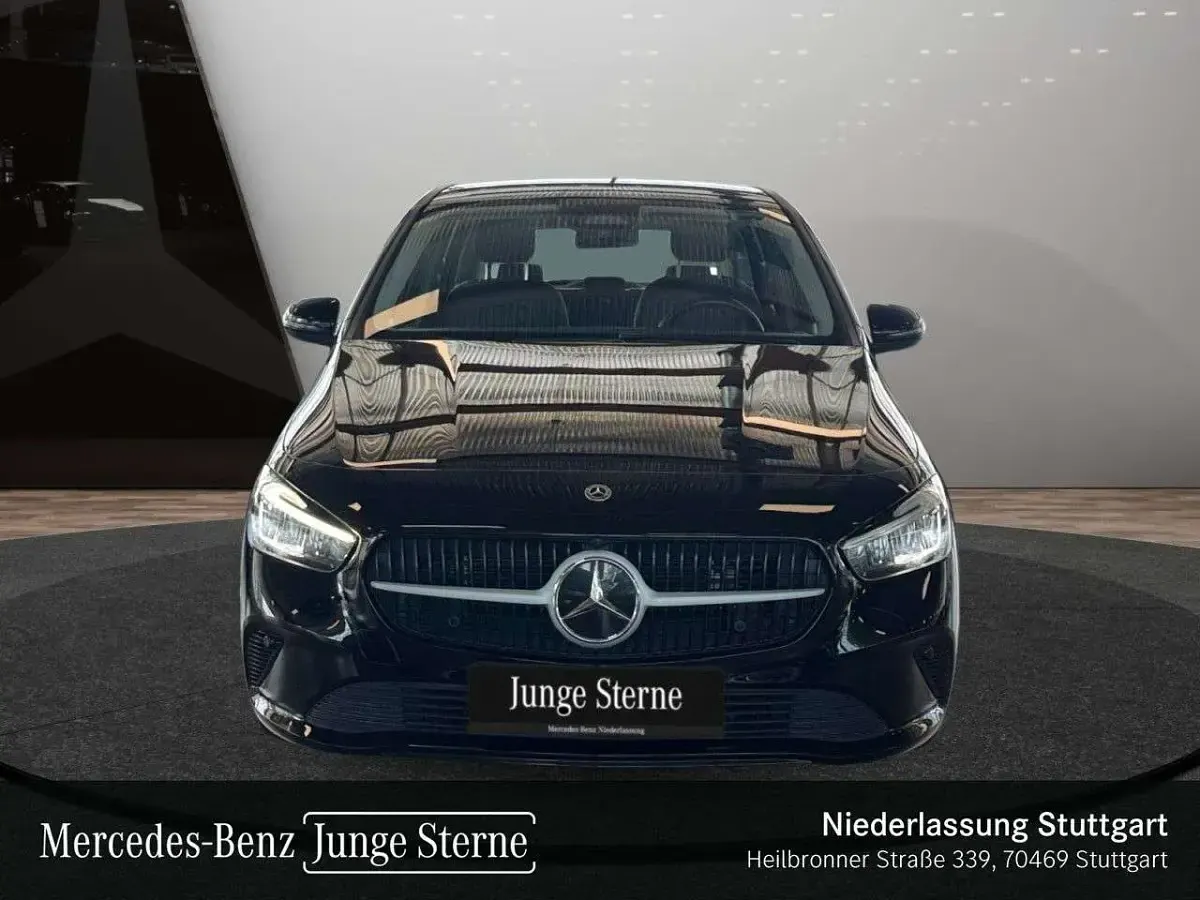 Gebraucht Mercedes B250e Advanced 163 PS (119 kW) 2023 Schwarz Kleinwagen