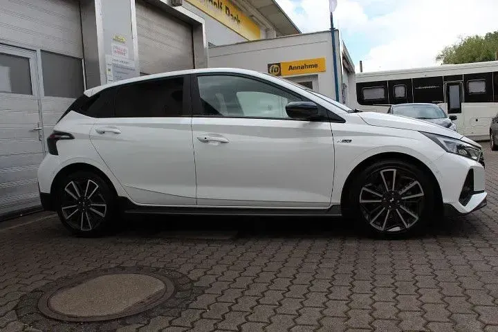 Gebraucht Hyundai i20 N Line 120 PS (88 kW) 2021 Weiß Kleinwagen