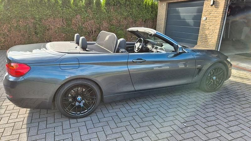 Grau Gebraucht 2013 BMW 428 Comfort Edition Cabrio | 21.599 € (Superpreis) - Bild 1/4