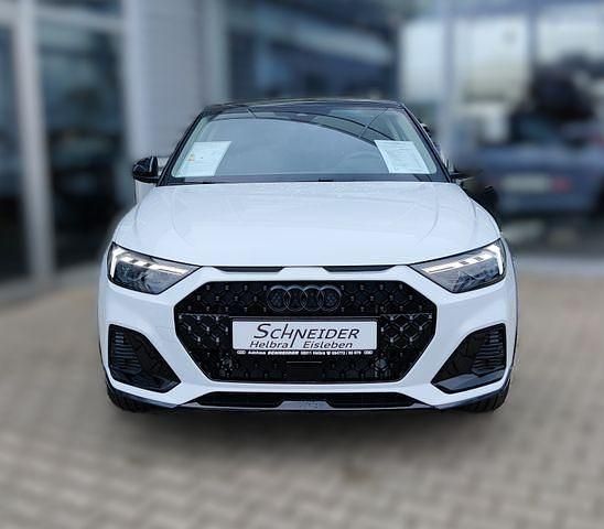 Neu Audi A1 Ambiente 116 PS (85 kW) 2026 Weiß SUV