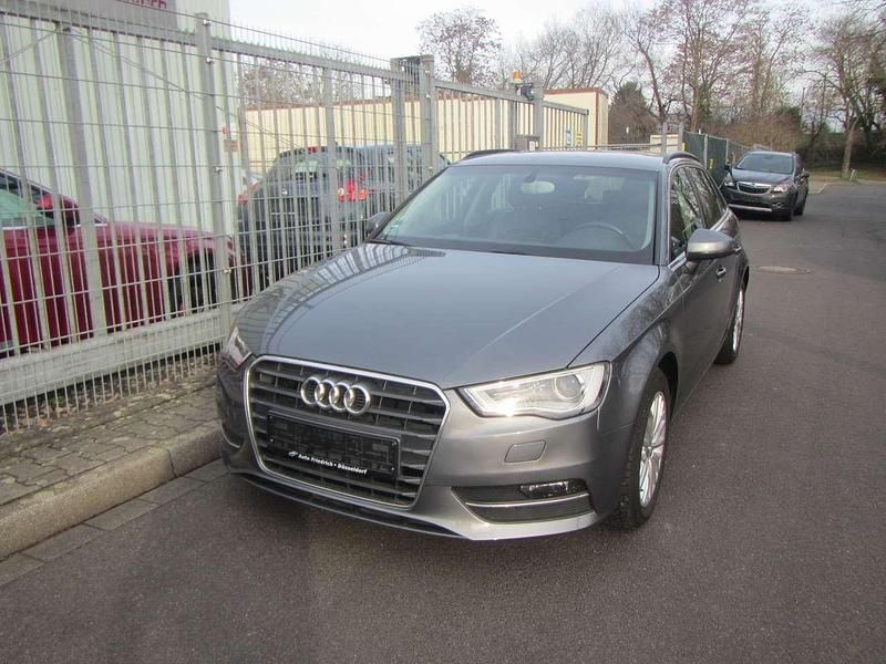 Gebraucht Audi A3 Ambiente 110 PS (80 kW) 2014 Monsungrau metallic Limousine