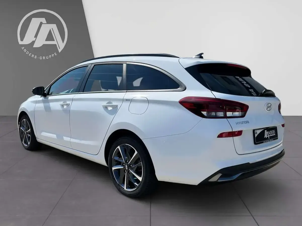 Gebraucht Hyundai i30 Advantage 101 PS (74 kW) 2025 Atlas white Kombi