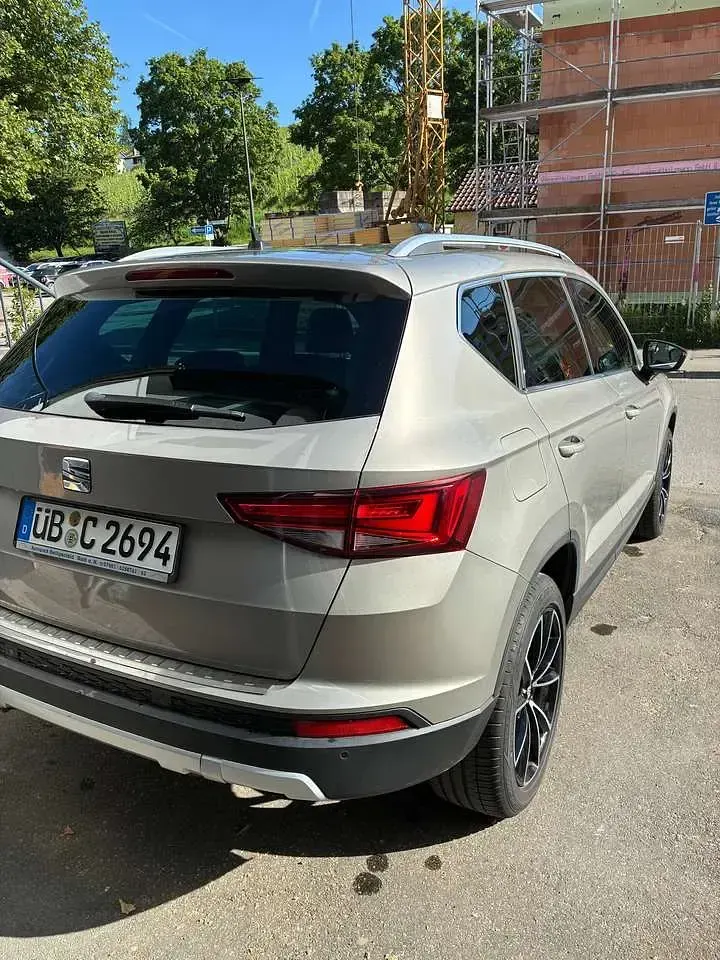 Gebraucht Seat Ateca XCELLENCE 150 PS (110 kW) 2018 Silber SUV