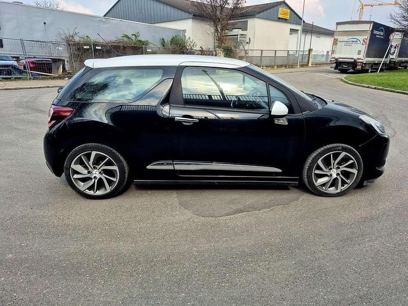 Gebraucht DS Automobiles DS3 So Chic 131 PS (96 kW) 2017 Lackierung schwarz perle Kleinwagen