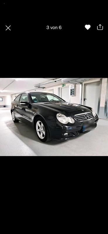 Schwarz Gebraucht 2007 Mercedes 180 Limousine | 3.700 € - Bild 1/4