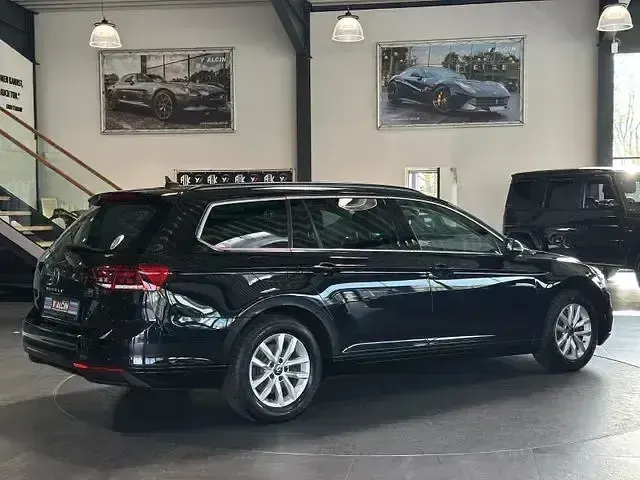 Gebraucht VW Passat Business 150 PS (110 kW) 2021 Andere Kombi