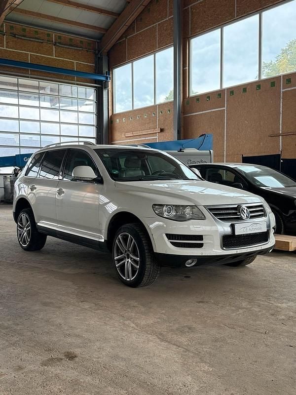 Weiß Gebraucht 2009 VW Touareg SUV | 3.500 € (Superpreis) - Bild 1/4