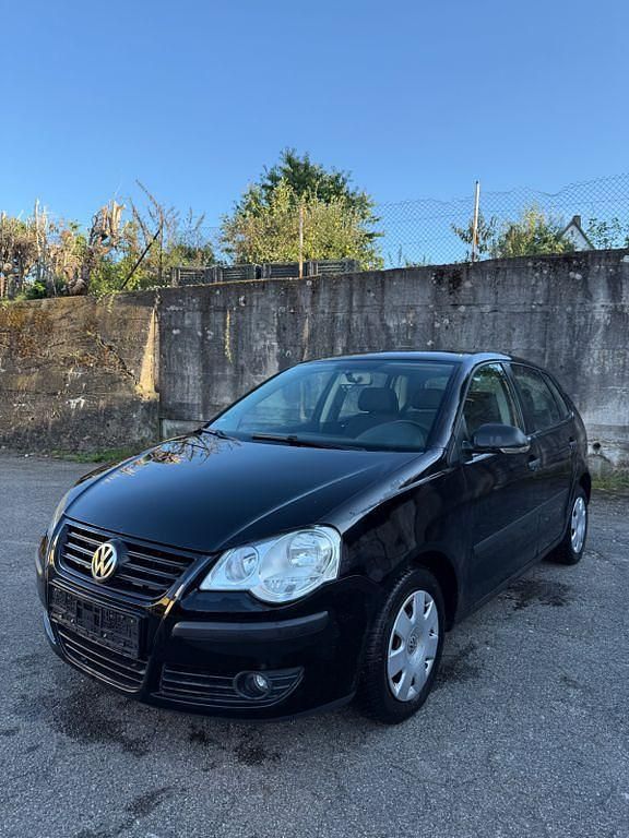 Schwarz Gebraucht 2006 VW Polo Sportline Limousine | 2.200 € (Fairer Preis) - Bild 1/4