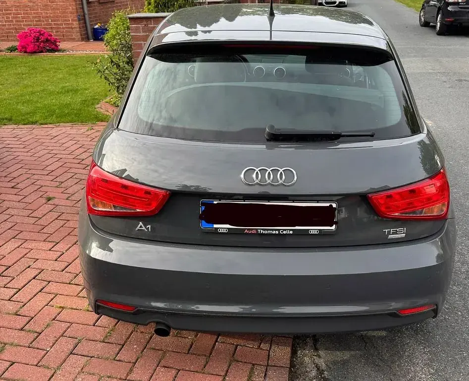 Gebraucht Audi A1 Sportback 95 PS (69 kW) 2018 Grau Kleinwagen