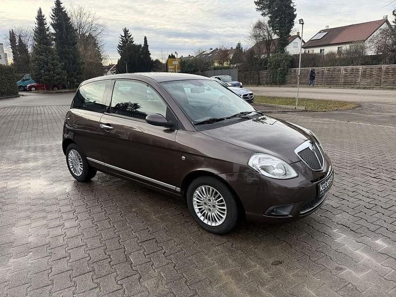 Gebraucht Lancia Ypsilon 77 PS (56 kW) 2009 Braun Kleinwagen