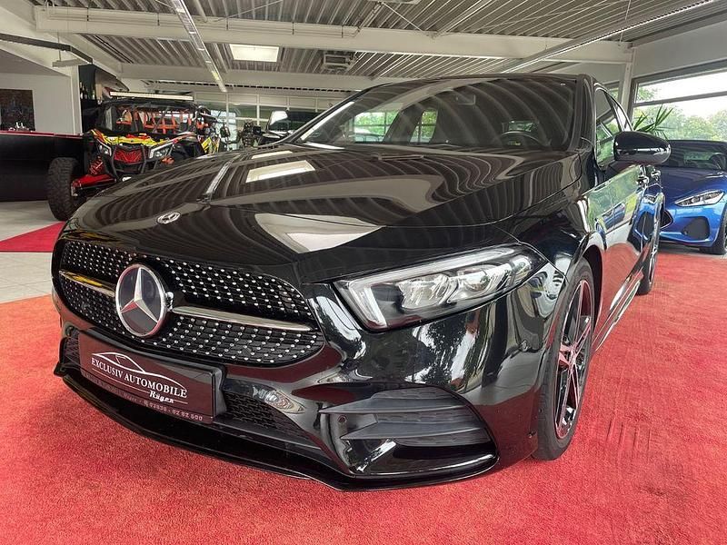 Gebraucht Mercedes A250 AMG 224 PS (164 kW) 2019 Kosmosschwarz Limousine