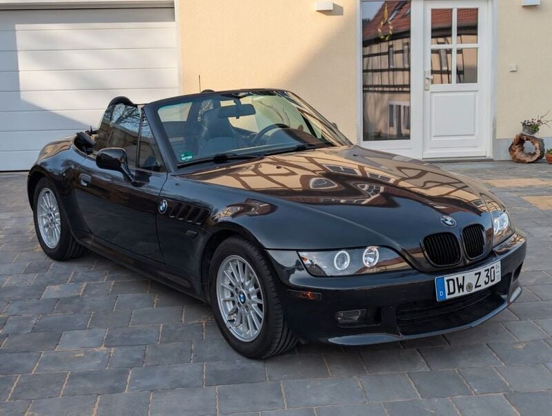 Schwarz Gebraucht 1998 BMW Z3 Sport Line Cabrio | 10.990 € (Superpreis) - Bild 1/4