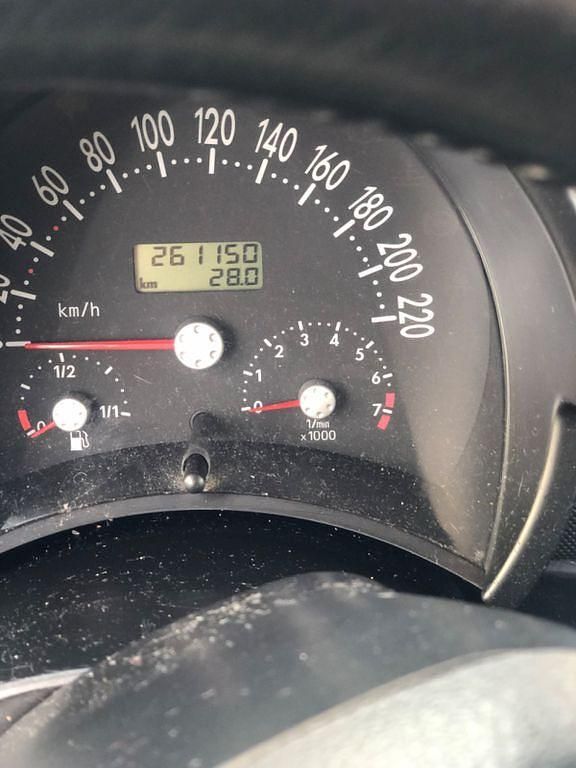 Gebraucht VW New Beetle 75 PS (55 kW) 2001 Schwarz Kleinwagen