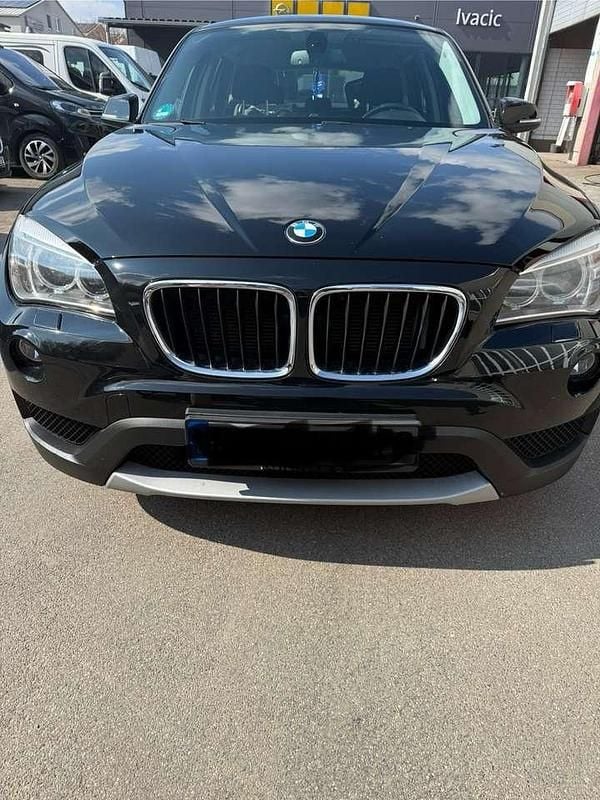 Schwarz Gebraucht 2013 BMW X1 SUV | 12.000 € (Guter Preis) - Bild 1/4