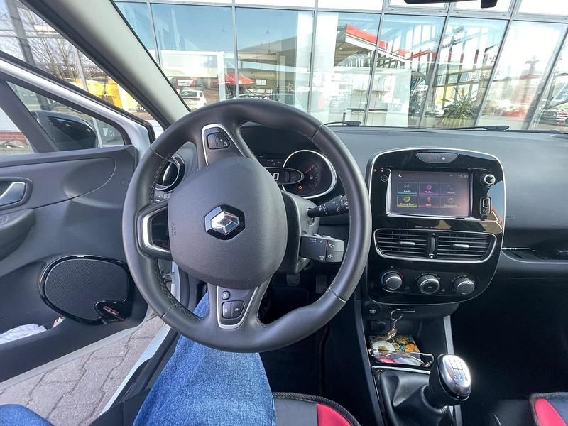 Gebraucht Renault Clio IV Life 76 PS (55 kW) 2018 Weiß Kleinwagen