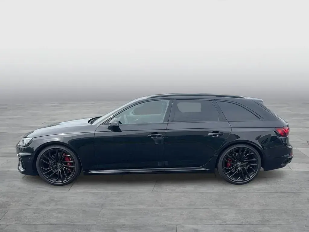Gebraucht Audi RS4 Sport 450 PS (330 kW) 2022 Mythosschwarz Kombi