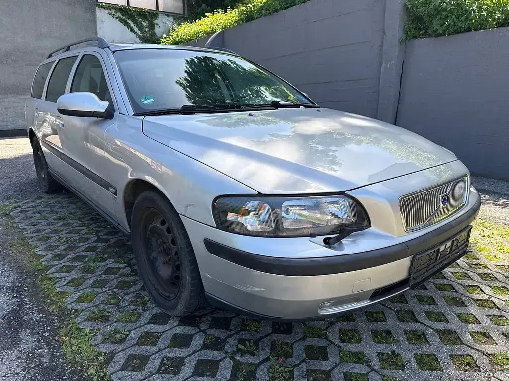 Gebraucht Volvo V70 200 PS (147 kW) 2000 Schwarz Kombi