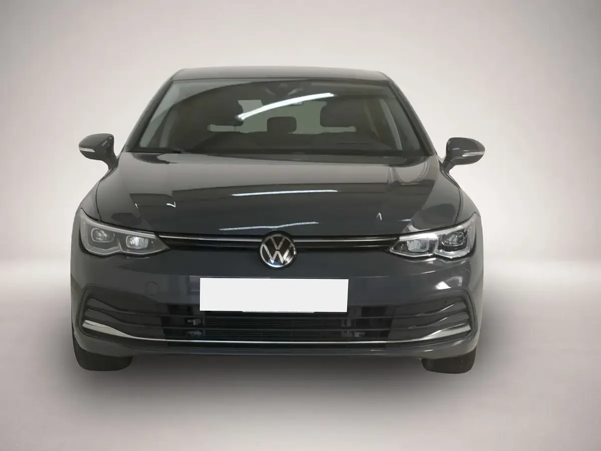Gebraucht VW Golf VIII Active 150 PS (110 kW) 2023 Delfingrau metallic Limousine